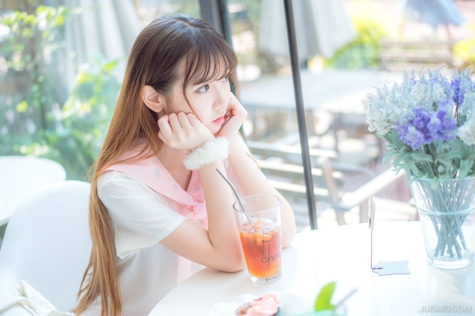 用一句话灭非诚勿扰所有女嘉宾的灯,俄希望娶一个处女。